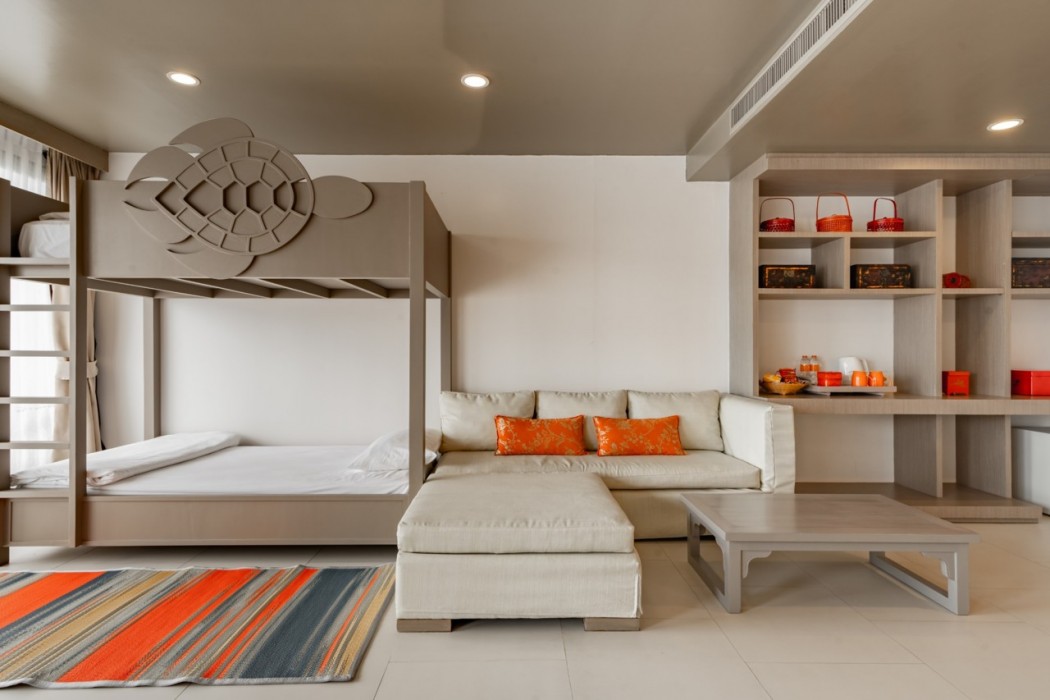 Proud Phuket Hotel 15/60