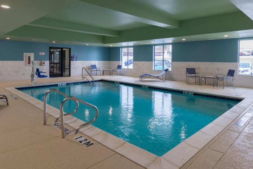 Holiday Inn Express & Suites Fort Worth West 25/45
