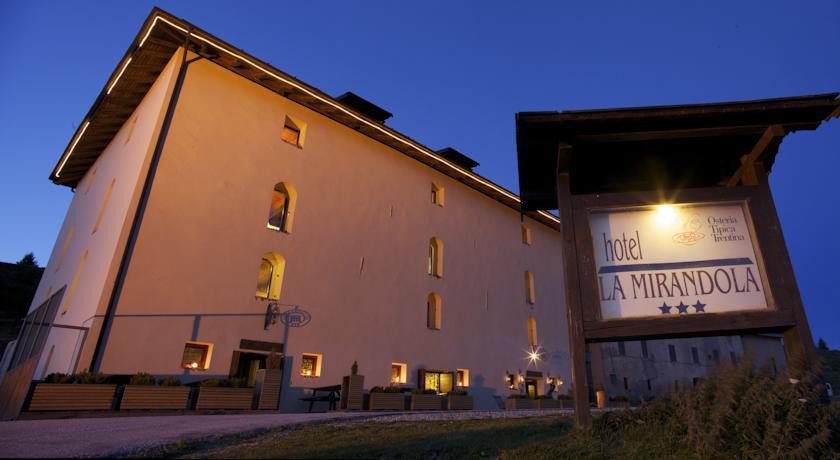 HOTEL LA MIRANDOLA - DIMORA STORICA 1/44