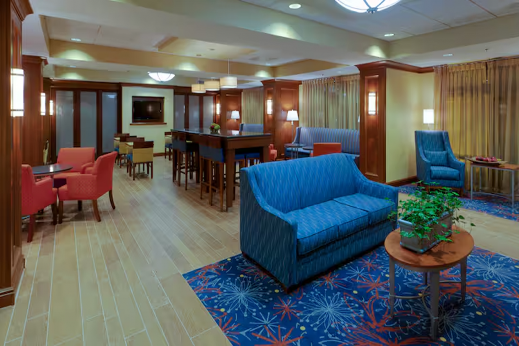 Hampton Inn Warrenton 4/52