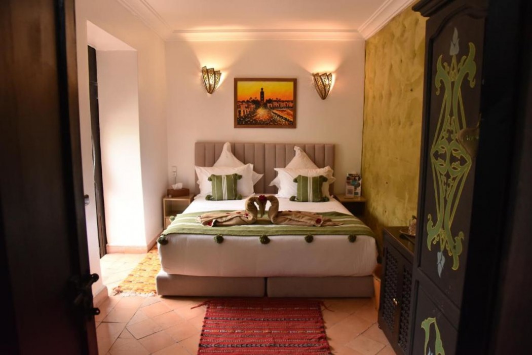 Riad Mounir 12/34
