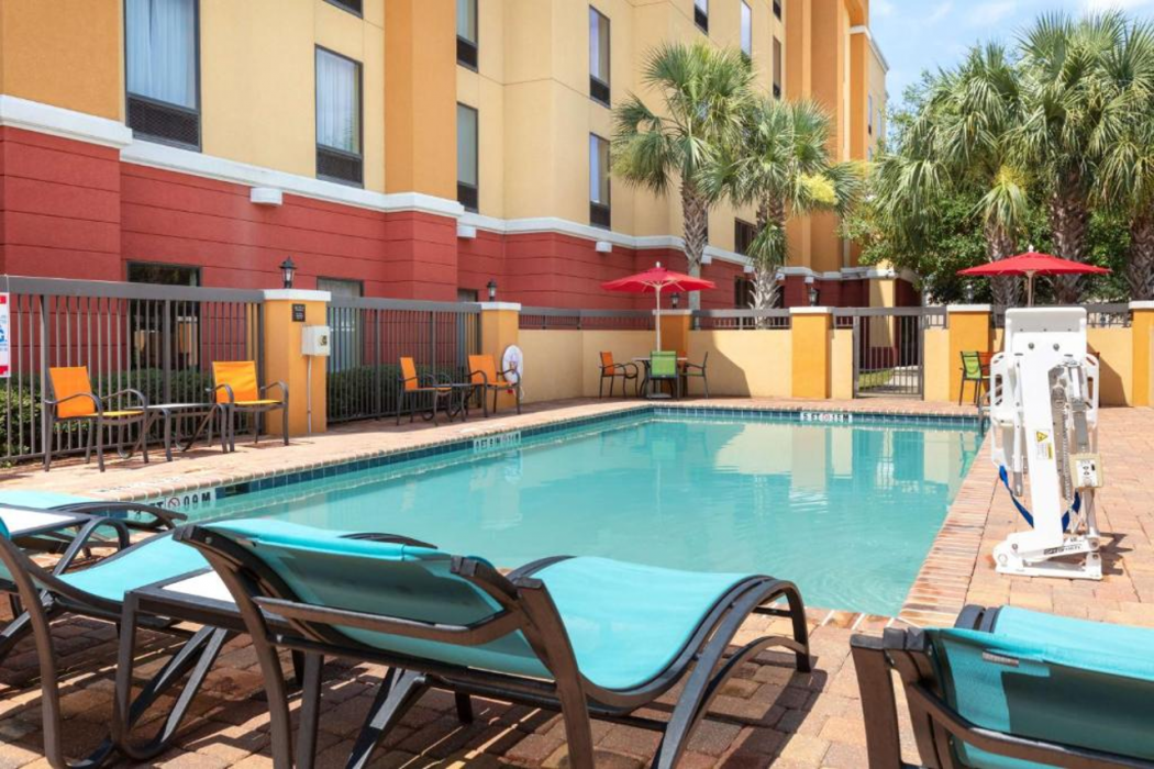 Hampton Inn Suites Jacksonville South Bartram Park 23/41