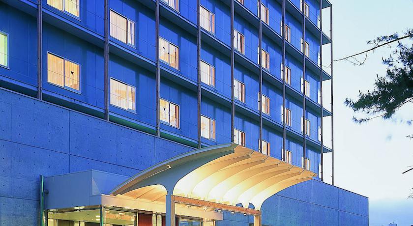 Ou Hotel 1/39