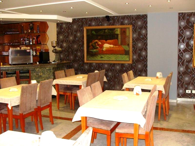 Camelot Hotel 6/6