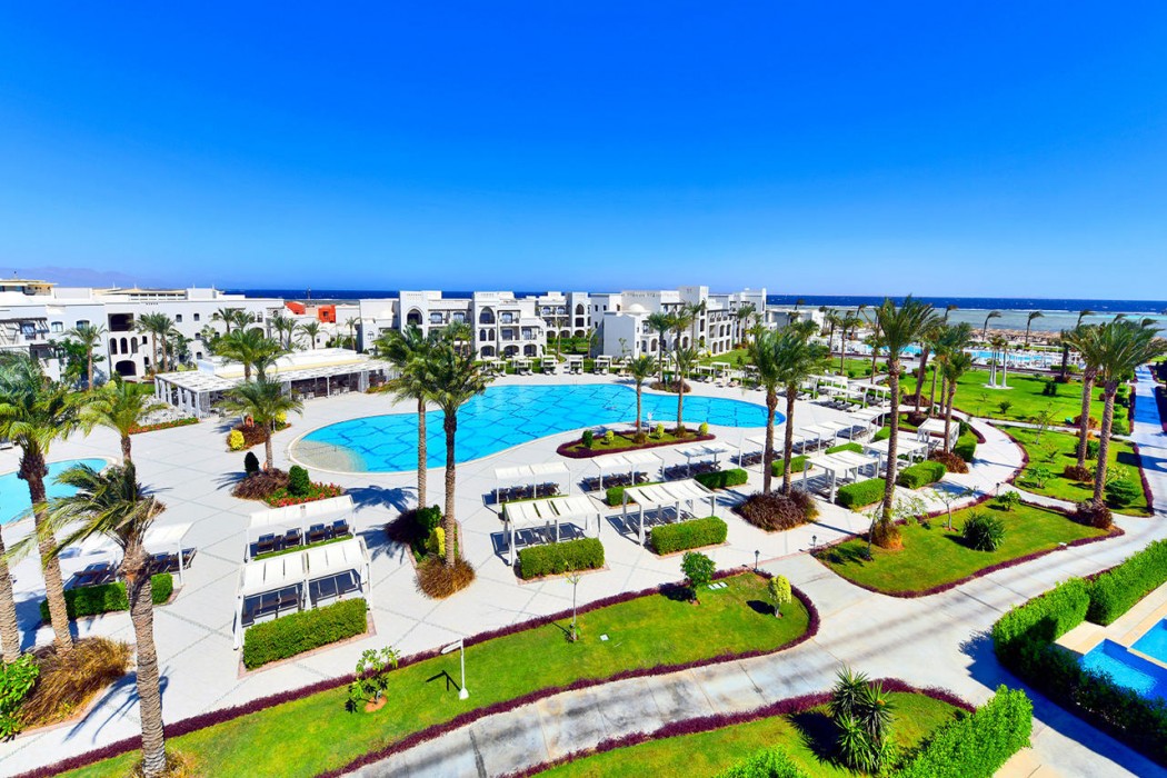 Steigenberger Alcazar Couples and Families Only 28/31
