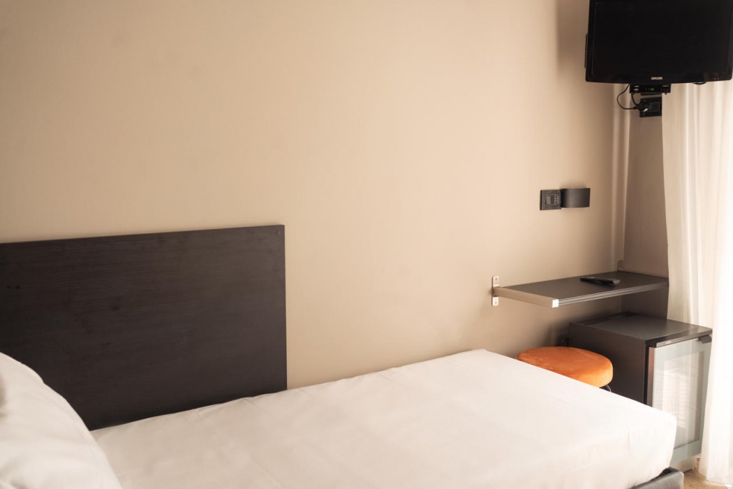 Lime Hotel 12/77