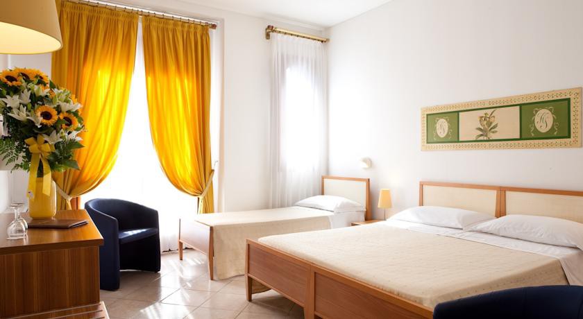Hotel Riva 7/27