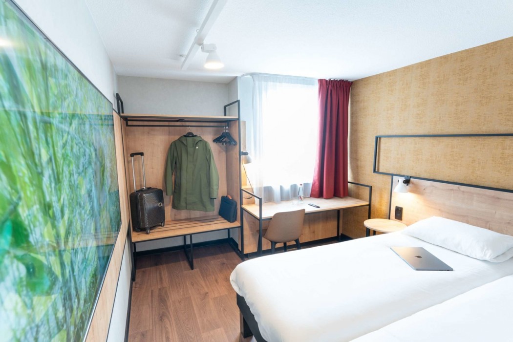 Ibis Orleans La Chapelle Saint Mesmin 16/64
