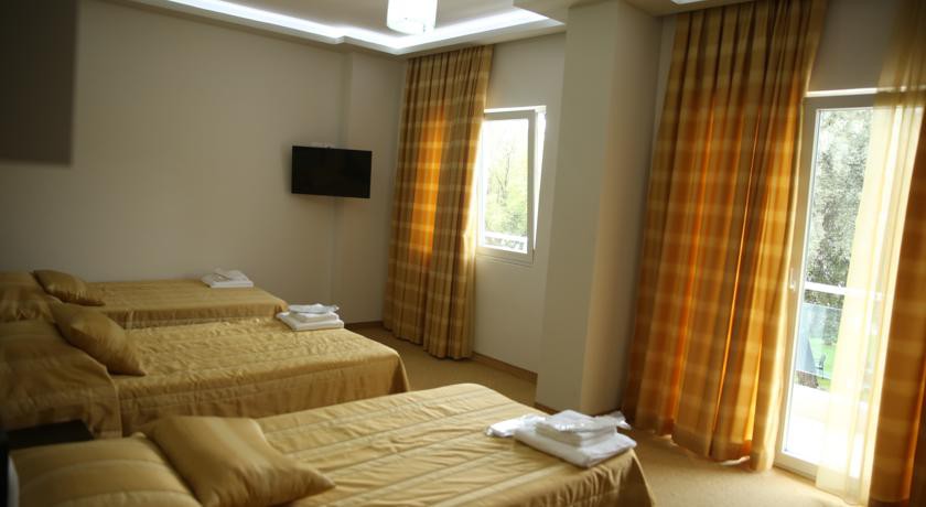 Hotel Pogradeci 15/55