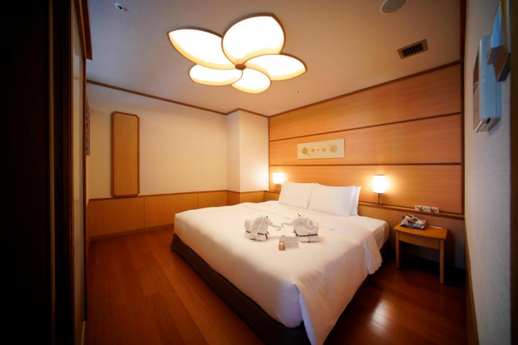 Radium Kagaya Taipei 8/58
