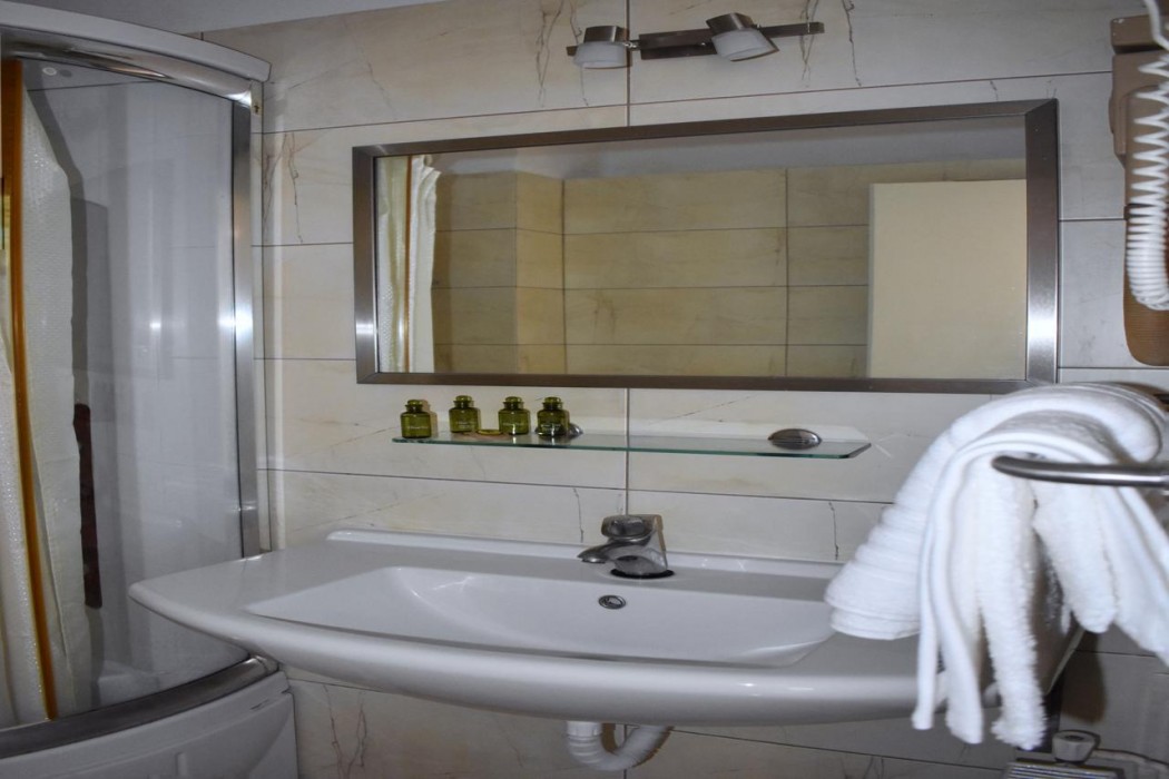 Theoxenia Hotel 25/91
