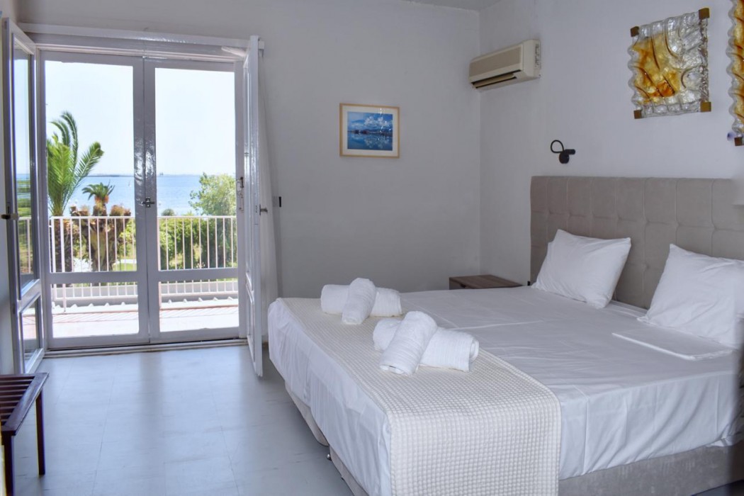 Theoxenia Hotel 33/91