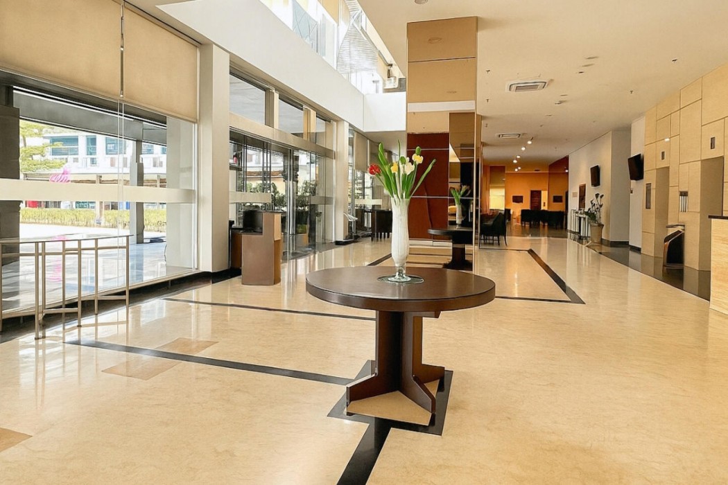 Lobby at Aston Imperial Bekasi Hotel & Conference Center, BEKASI