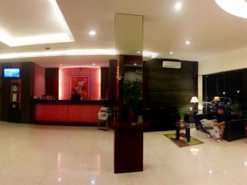 Grand Mega Hotel 4/26
