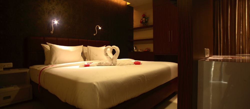 Empress Hotel Makassar 8/23
