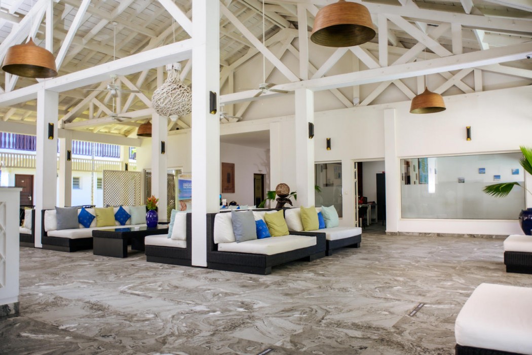 Royal Beach Hotel & Spa 10/84