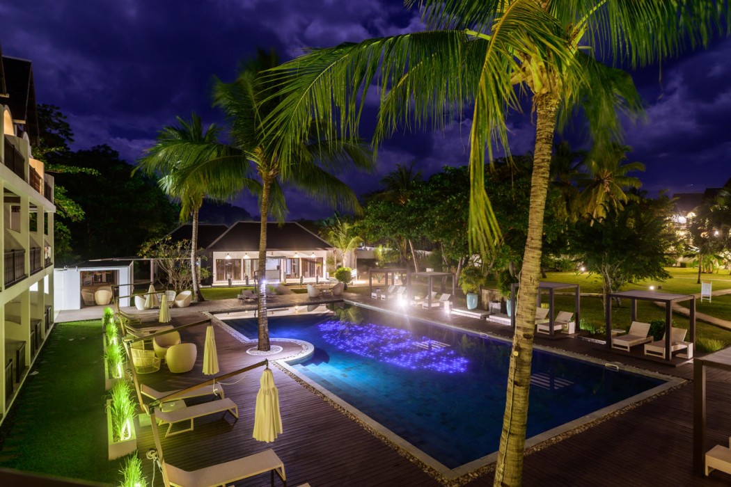 Royal Beach Hotel & Spa 54/84