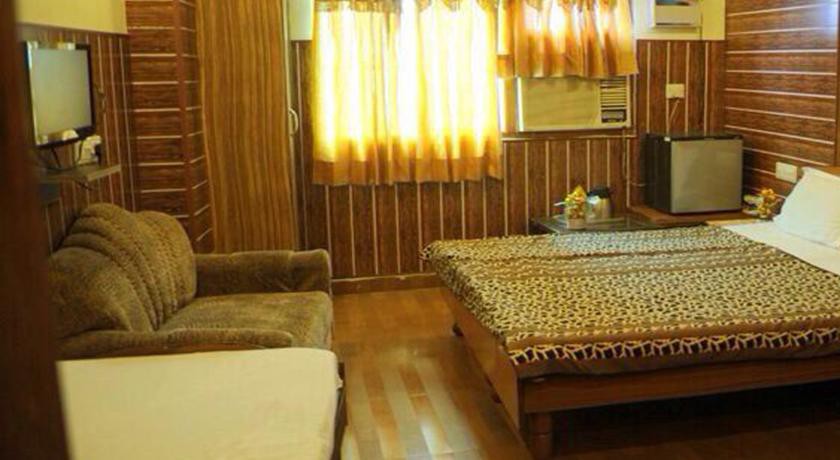 Hotel The Golden Oak 8/36