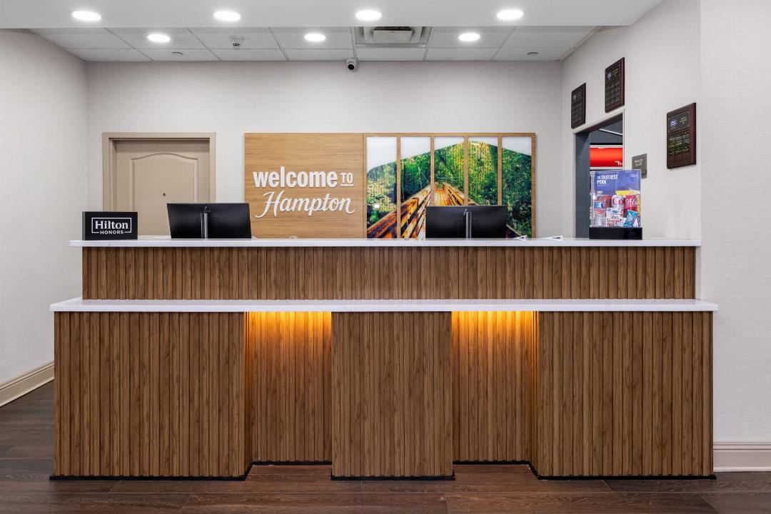 Hampton Inn & Suites Tampa-Wesley Chapel 6/38