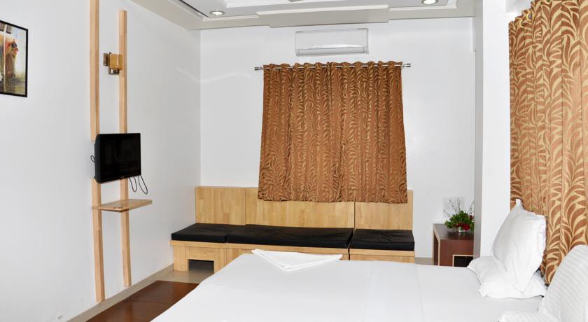 Hotel Anand Heritage 10/53