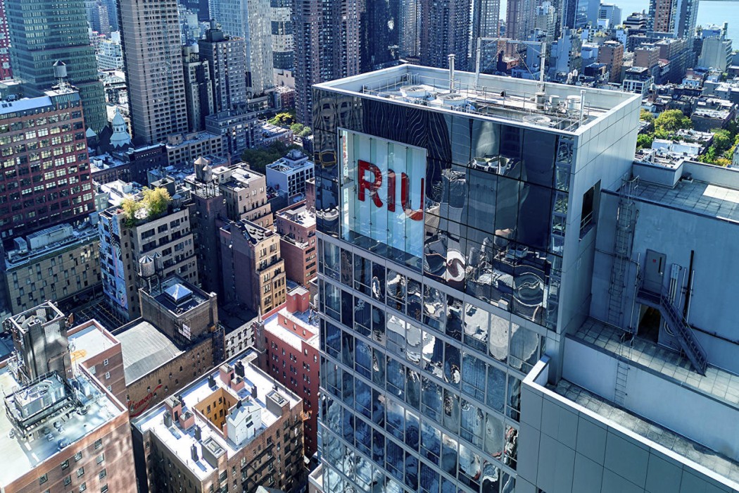 Riu Plaza New York Times Square 7/60