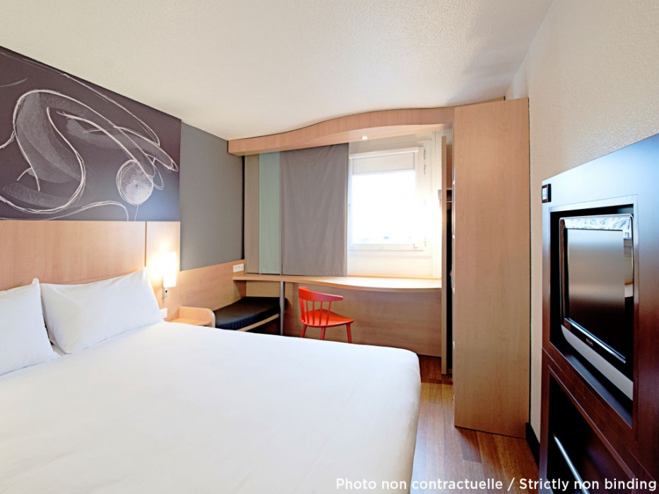 Room at Hotel Irrisor, N DJAMENA
