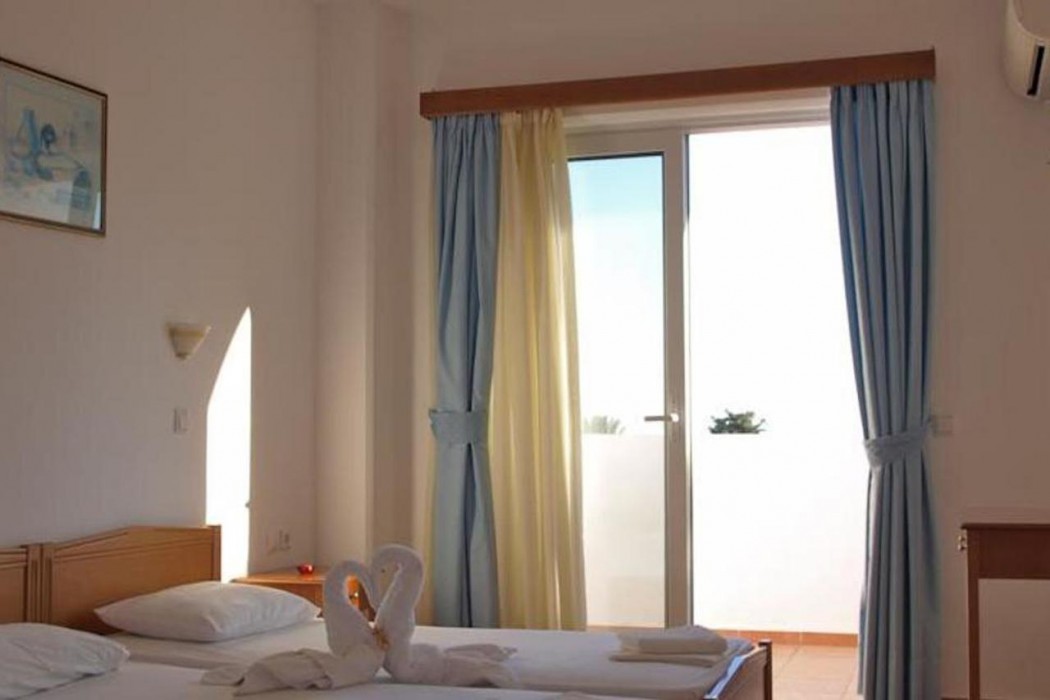 Eristos Beach Hotel 6/9