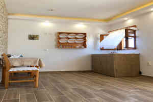 Sunset Hotel & Studios 8/10