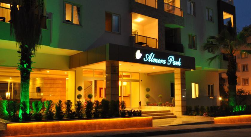 Almera Aparthotel 2/7