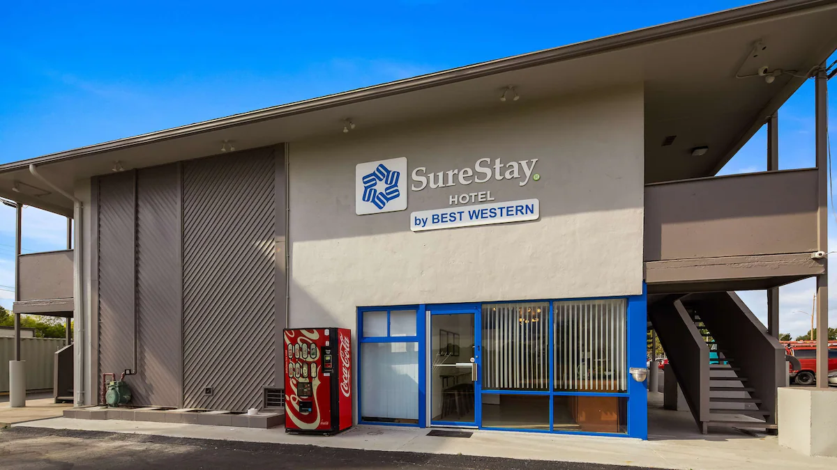 SureStay Hotel by Best Western Findlay 2/33