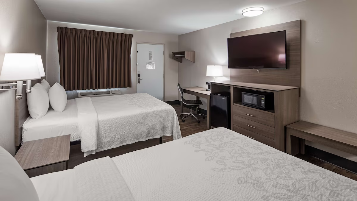 SureStay Hotel by Best Western Findlay 22/33