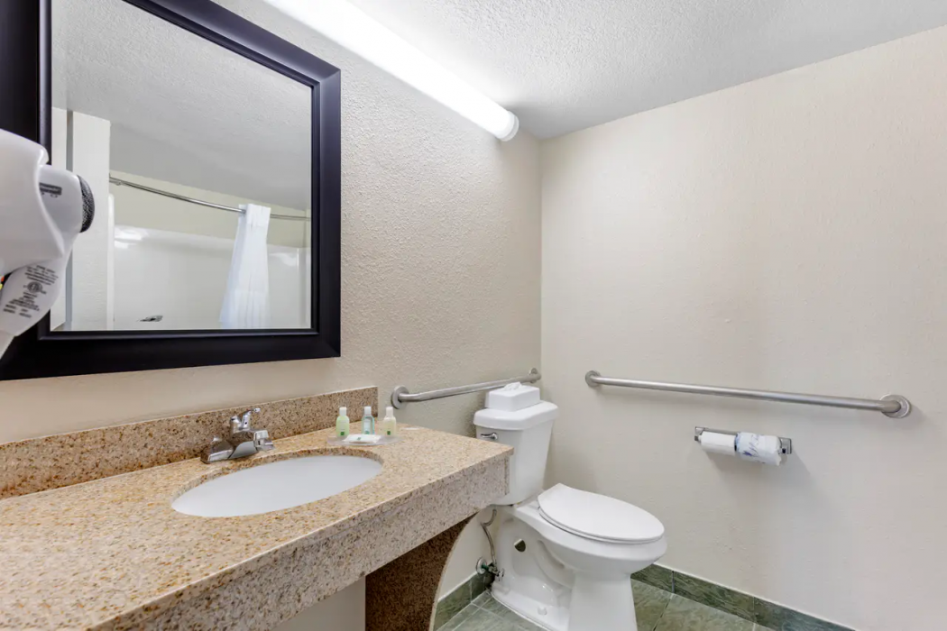 Quality Inn Downtown Stuart 20/32