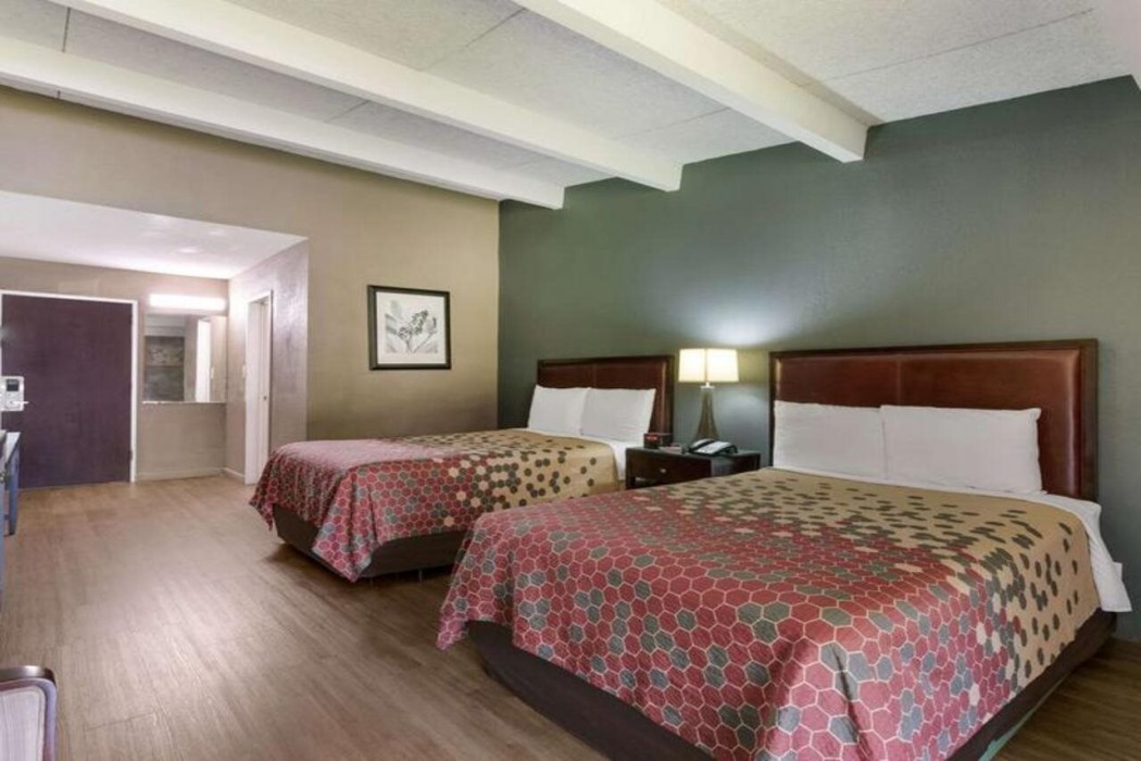 Econo Lodge High Point - Archdale 18/32