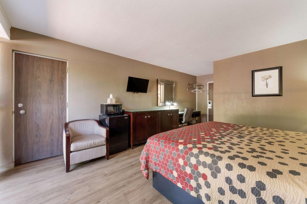 Econo Lodge High Point - Archdale 16/32