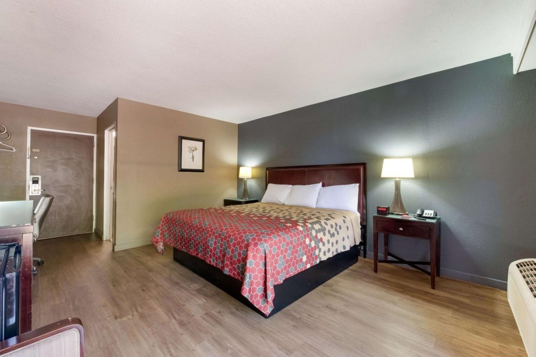 Econo Lodge High Point - Archdale 15/32