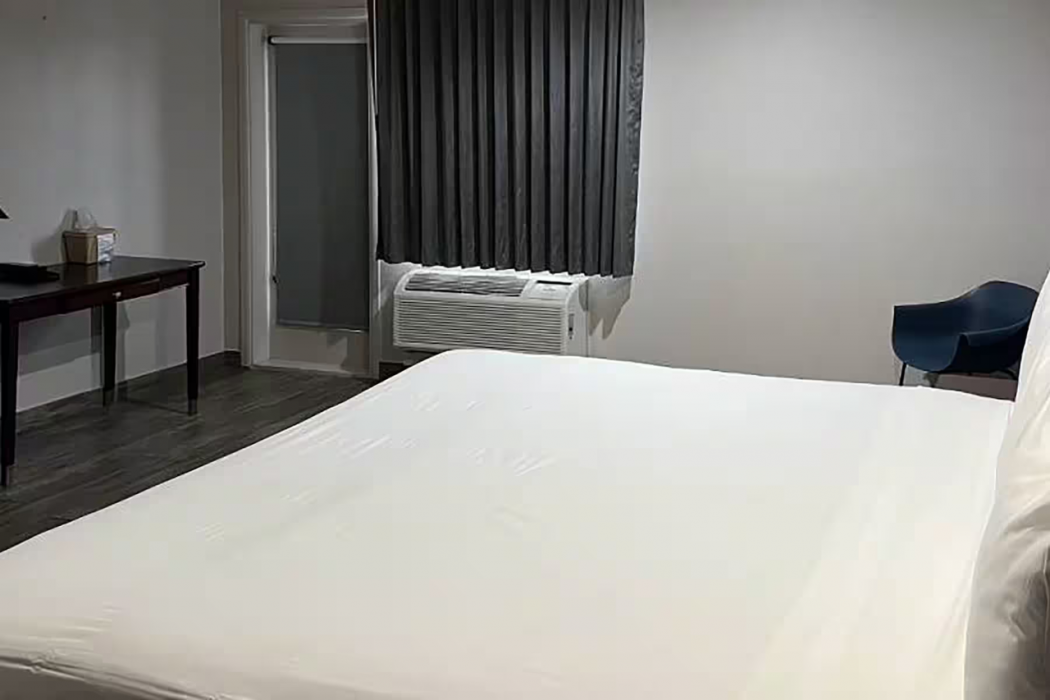 Super 8 by Wyndham Mesa Downtown Near Convention Center 5/20