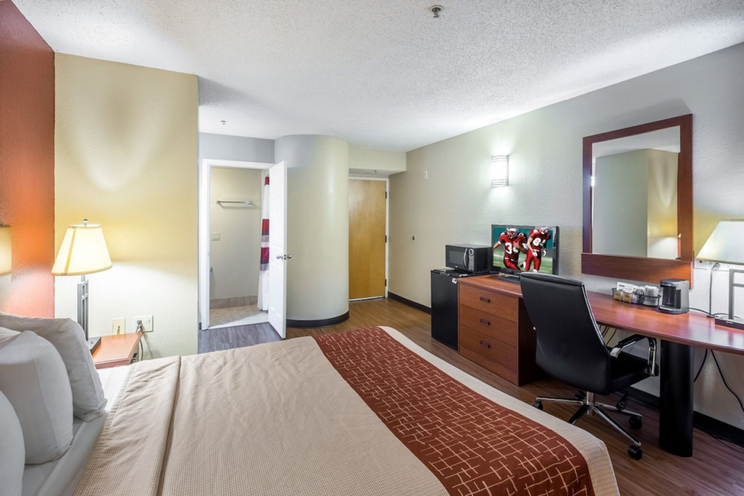 GreenTree Inn Houston IAH Airport 9/48