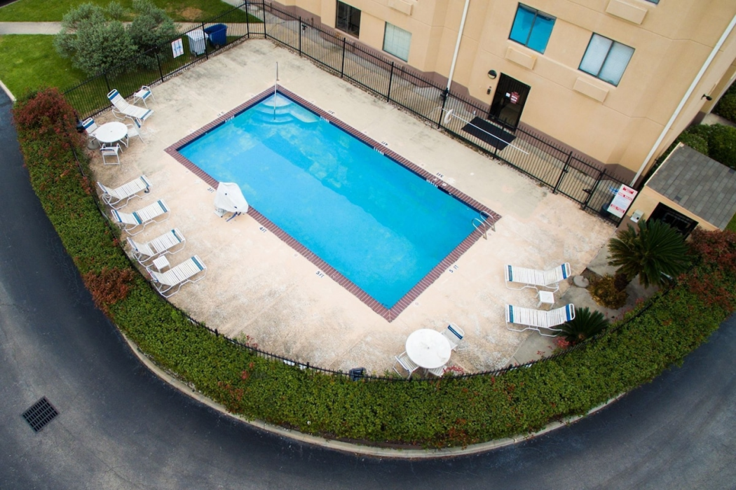 GreenTree Inn Houston IAH Airport 2/48