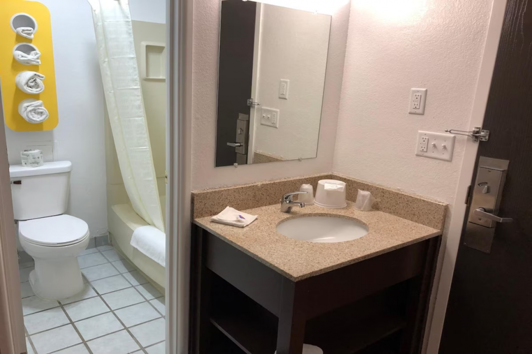 Days Inn by Wyndham La Crosse 20/59