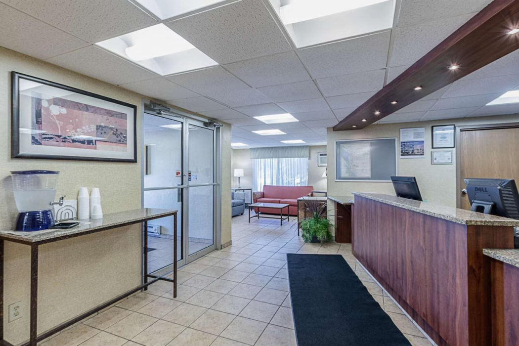 Days Inn by Wyndham La Crosse 6/59