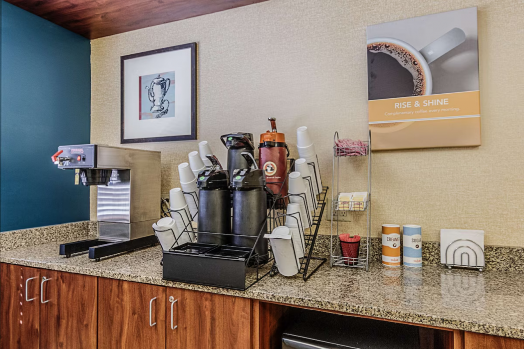 Days Inn by Wyndham La Crosse 36/59