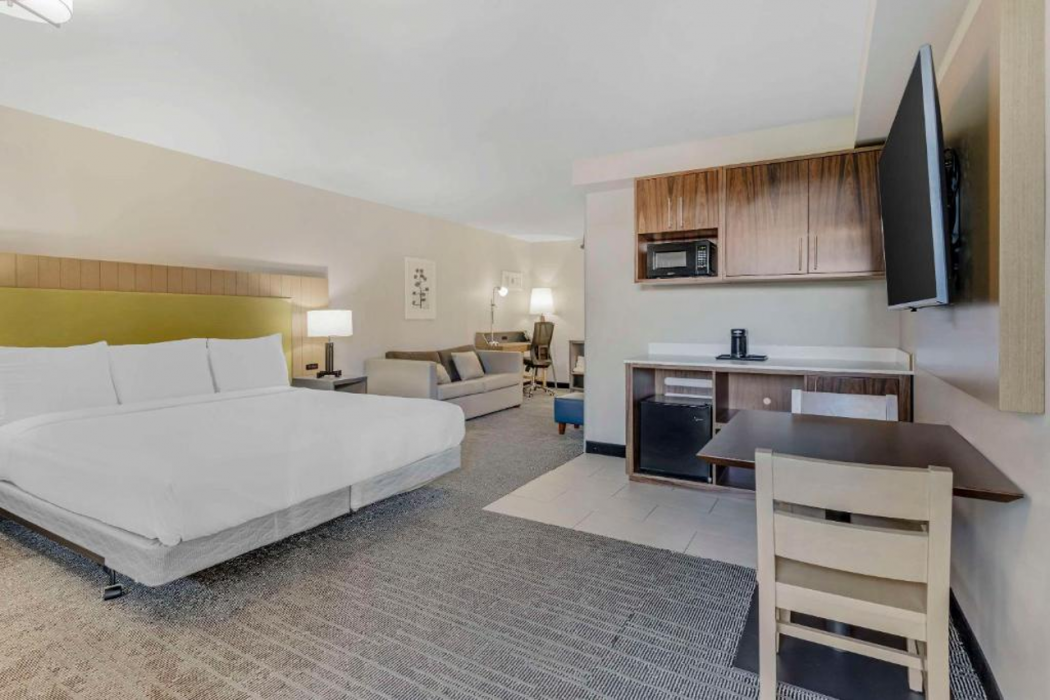 Country Inn & Suites by Radisson, Vallejo Napa Valley, CA 22/35