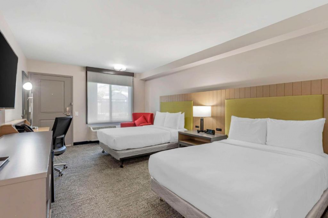 Country Inn & Suites by Radisson, Vallejo Napa Valley, CA 10/35