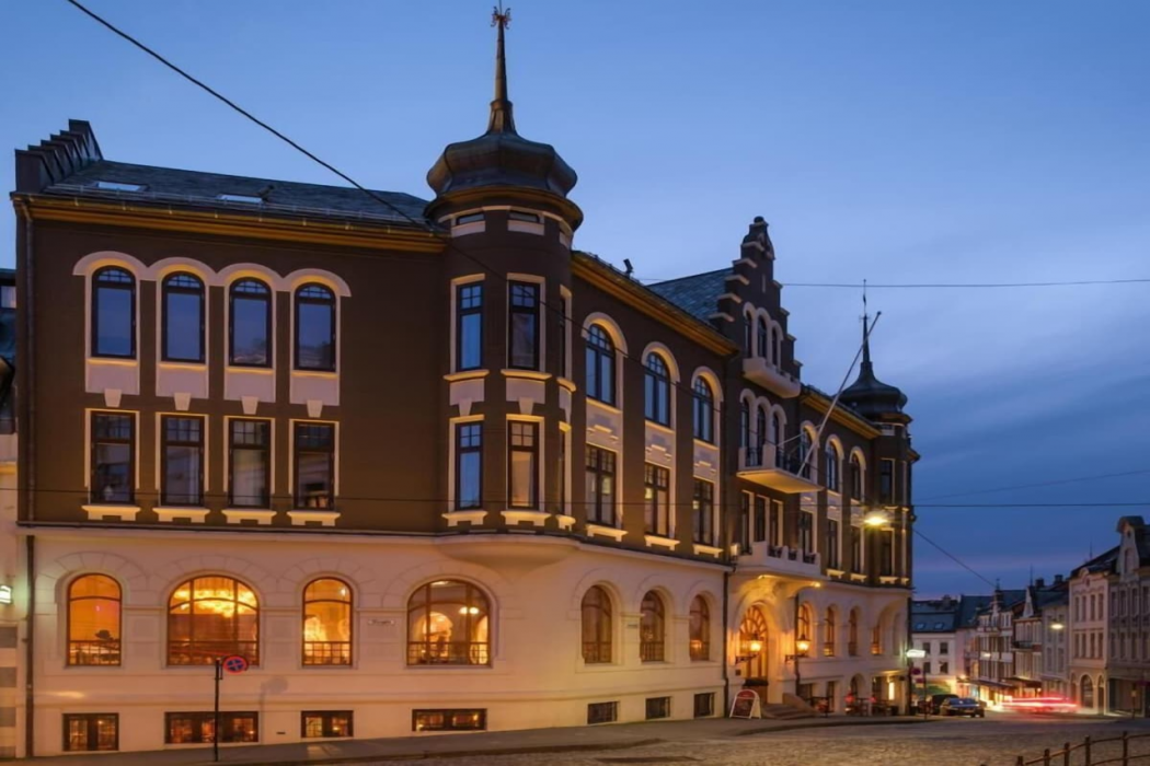 Hotel 1904 1/60