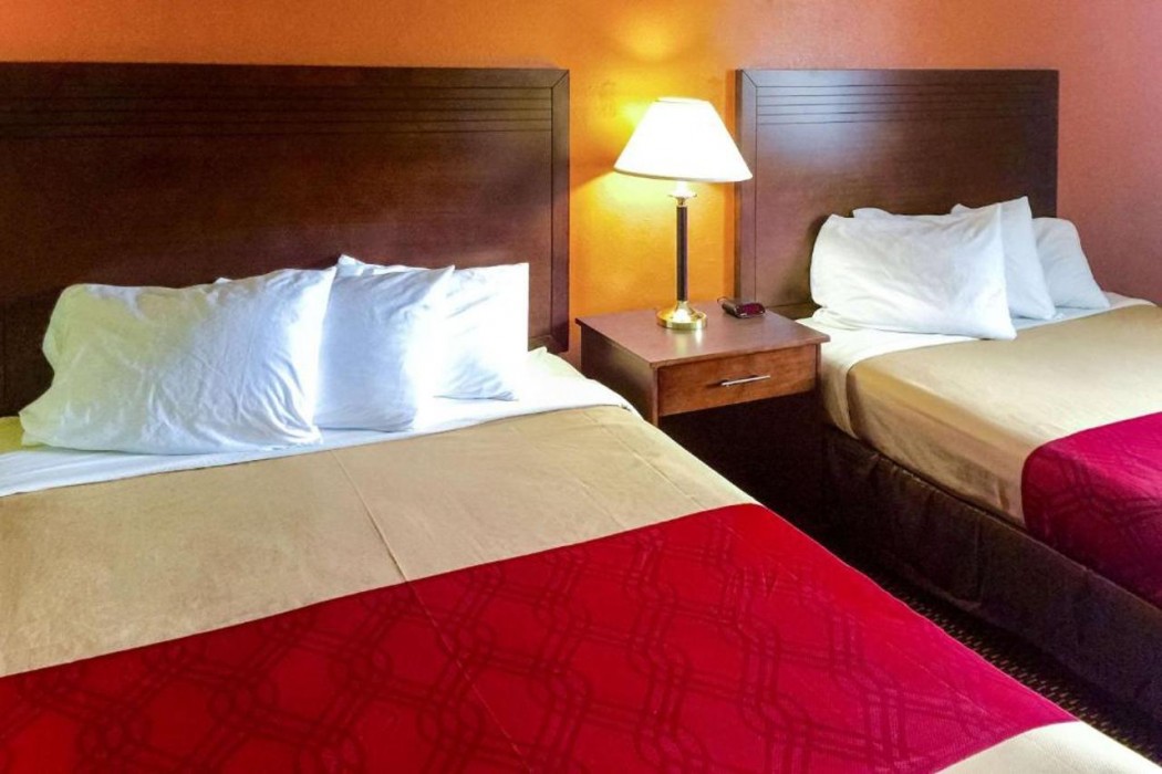 Rodeway Inn Willamette River 4/11