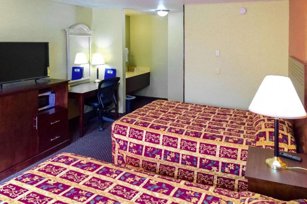 Rodeway Inn Willamette River 3/11