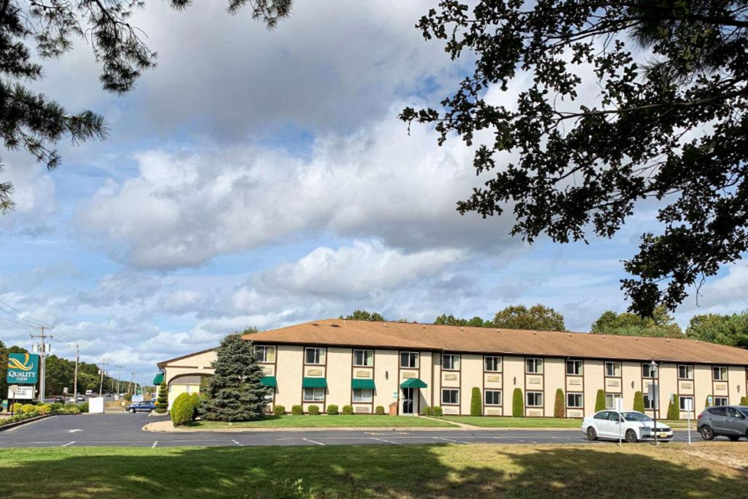 Quality Inn Near Toms River Corporate Park 4/25
