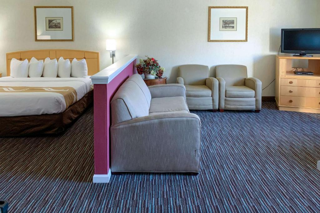 Quality Inn Near Toms River Corporate Park 13/25