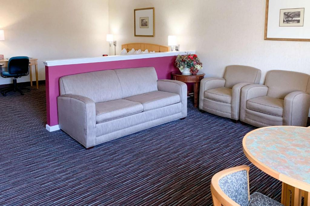 Quality Inn Near Toms River Corporate Park 12/25