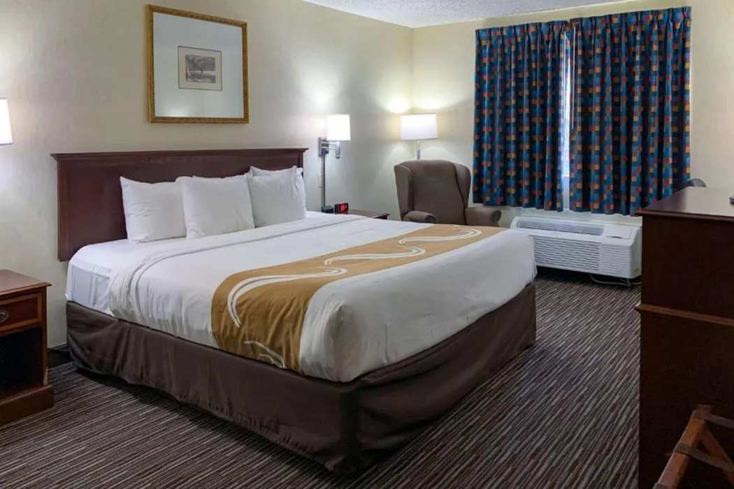 Quality Inn Near Toms River Corporate Park 10/25